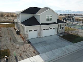 633 W Junegrass Ln, Tooele, UT 84074