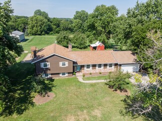 7383 Locust Rd, Delavan, IL 61734