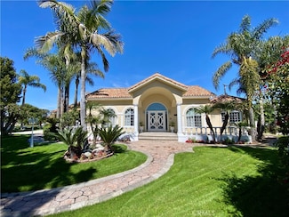 11019 Rives Ave, Downey, CA 90241