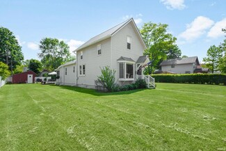 913 Cedar St, Elkhart, IN 46514
