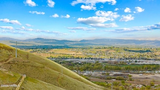 NKA Sheets (Sage Tr Rd) Rd, Yakima, WA 98901