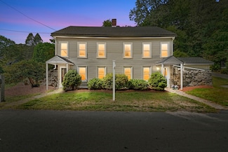 8 Parker St, Southborough, MA 01772