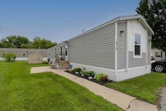 616 Southhaven Dr, Mankato, MN 56001