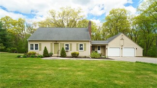 89 Pole Bridge Rd, North Scituate, RI 02857