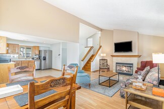 449 Aurora Ave, Saint Paul, MN 55103