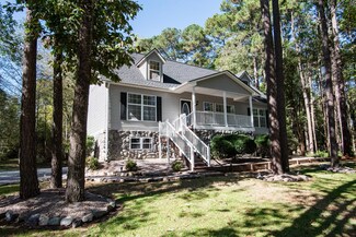 200 Sanderling Rd, Vass, NC 28394