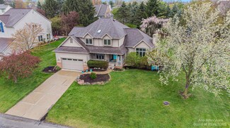 4655 W Loch Alpine Dr, Ann Arbor, MI 48103
