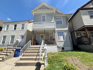 25 Elizabeth St, Staten Island, NY 10310