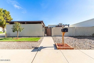 153 Laguna Dr W, Litchfield Park, AZ 85340