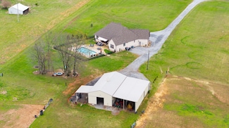 4888 Rock House Rd, Portland, TN 37148