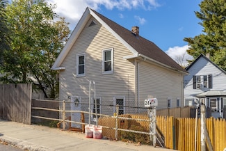 24 Illinois St, Worcester, MA 01610