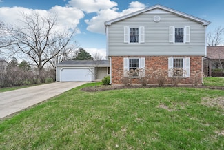 24 Pottowattomie Ct, Naperville, IL 60563