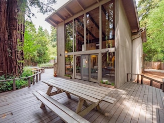 251 Sunnycroft Rd, Ben Lomond, CA 95005