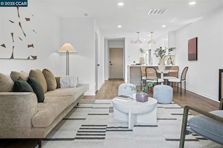 1411 Creekside Dr Unit 7, Walnut Creek, CA 94596
