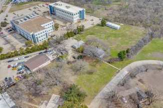 2121 E Pecan Ln, Plano, TX 75074