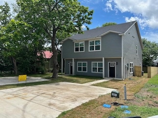 406 Bonham St, Whitewright, TX 75491