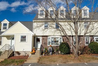 92 Merrimack Meadows Ln Unit 93, Tewksbury, MA 01876