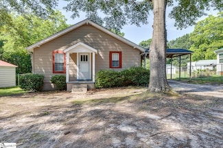 18 Hudson St, Taylors, SC 29687
