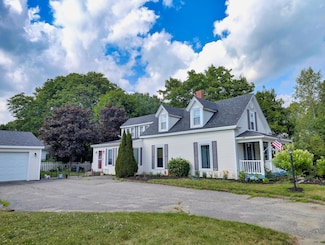 35 Germain St, Calais, ME 04619