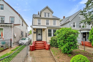 21511 111th Rd, Queens Village, NY 11429
