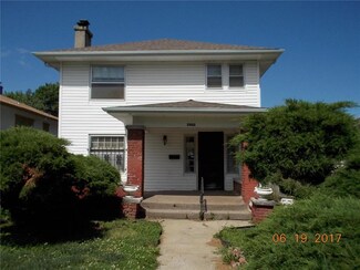 2902 Parkwood Blvd, Kansas City, KS 66104