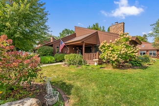 W315N7677 Wisconsin 83 Unit 10, Hartland, WI 53029