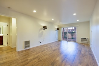 1000 W Macarthur Blvd Unit 85, Santa Ana, CA 92707