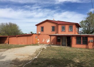 5128 Laredo Ln, Zapata, TX 78076