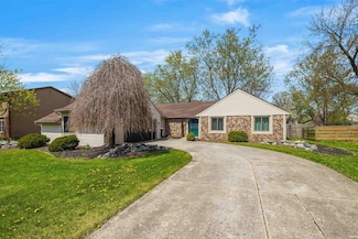 6619 Hillsboro Ln, Fort Wayne, IN 46835
