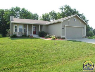 204 Sunset Ln, Maple Hill, KS 66507