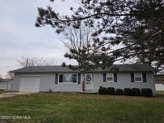 340 S Watson St, Wayne, OH 43466