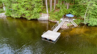 37 Pine Ln, Bremen, ME 04551