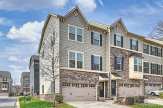 1629 Bark Branch Ln, Charlotte, NC 28205