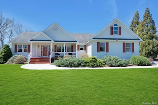 3045 Rocky Point Rd, East Marion, NY 11939