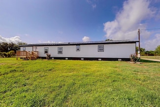 885 Shiloh Rd, Bastrop, TX 78602