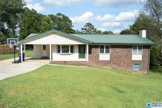 809 Rock Ridge Rd, Weaver, AL 36277