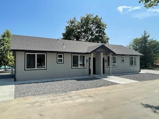 4215 N Locust Rd, Spokane, WA 99206