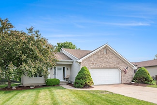 743 Fieldview Dr, Grand Ledge, MI 48837