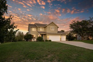 518 Pond View Cir, Elko New Market, MN 55054