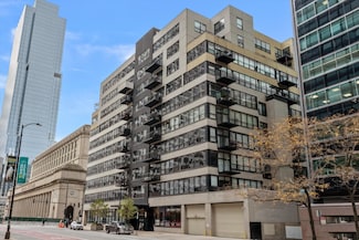 130 S Canal St Unit 624, Chicago, IL 60606