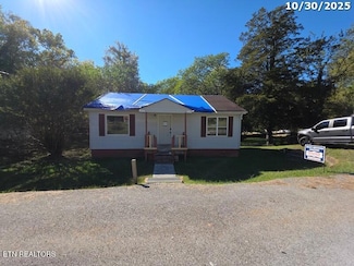 115 Cedar Cir, Harriman, TN 37748