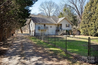28 Woodberry Ln, Murphy, NC 28906