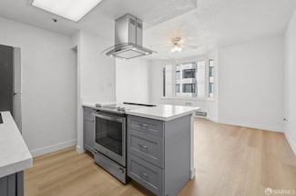 201 Harrison St Unit 302, San Francisco, CA 94105