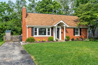 1022 Della Dr, Lexington, KY 40504