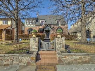 2252 S Troost Ave, Tulsa, OK 74114