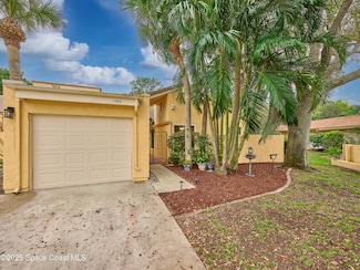 195 Country Club Dr, Melbourne, FL 32940