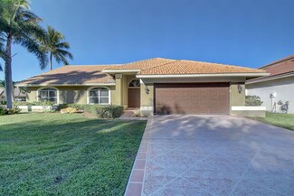 6311 Blue Bay Cir, Lake Worth, FL 33467