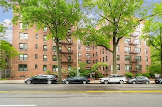 2244 Bronx Park E Unit 2E, Bronx, NY 10467