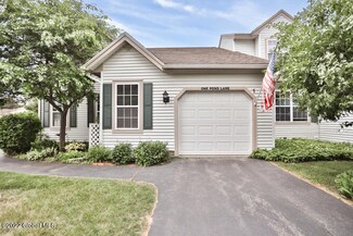 1 Pond Ln, Troy, NY 12182