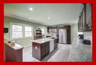 2906 Hambrecht Rd, Middleton, WI 53562